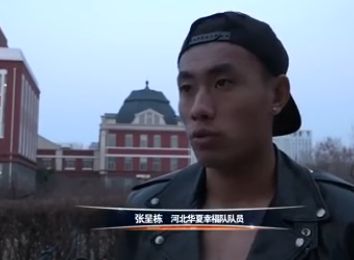 迪克一辈子的经历跟他的作品一样虚实交织、十分迷幻